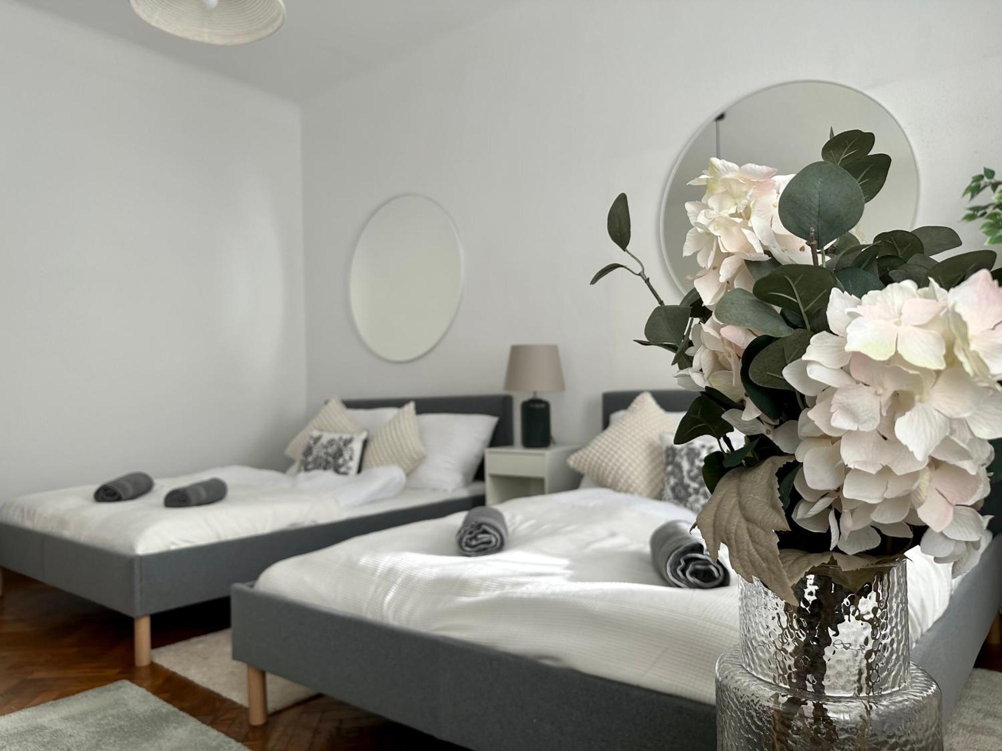 Spacious Apartment, 3 Min To U1 Reumannplatz Wiedeń Zewnętrze zdjęcie